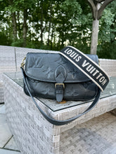 Load image into Gallery viewer, Louis Vuitton Black Empreinte Diane with 2 straps