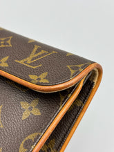 Load image into Gallery viewer, Louis Vuitton Florentine pochette waistbag