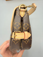 Load image into Gallery viewer, Louis Vuitton Saumur BB monogram