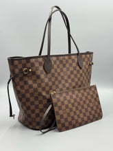 Load image into Gallery viewer, Louis Vuitton Neverfull MM ebene with pouch
