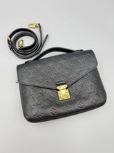 Load image into Gallery viewer, Louis Vuitton Pochette Metis Noir Monogram Empreinte with strap