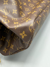 Load image into Gallery viewer, Louis Vuitton Neverfull GM monogram with pouch
