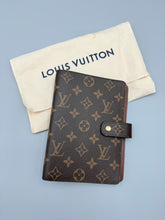 Load image into Gallery viewer, Louis Vuitton Medium Ring Agenda monogram