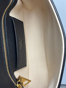 Louis Vuitton shearling pont neuf crossbody