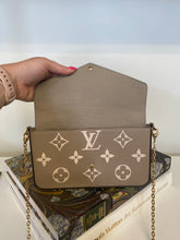 Load image into Gallery viewer, Louis Vuitton Felicie Bicolore dove with inserts