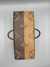 Load image into Gallery viewer, Louis Vuitton ONTHEGO MM reverse monogram