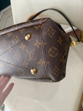 Load image into Gallery viewer, BUNDLE* Louis Vuitton Pallas MM with matching wallet