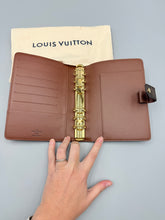 Load image into Gallery viewer, Louis Vuitton Medium Ring Agenda monogram
