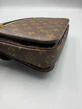 Load image into Gallery viewer, Louis Vuitton Pochette Metis monogram with strap