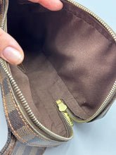 Load image into Gallery viewer, Louis Vuitton Geronimos ebene waist/bumbag