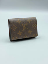 Load image into Gallery viewer, Louis Vuitton Monogram envelope cardholder snap