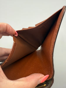 Louis Vuitton snap wallet