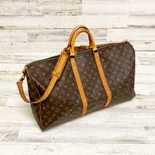 Load image into Gallery viewer, Louis Vuitton Keepall 55 Bandouliere monogram bag with strap