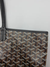 Load image into Gallery viewer, Goyard St. Louis PM black tote with pouch