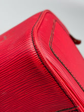 Load image into Gallery viewer, Louis Vuitton Speedy 40 red epi