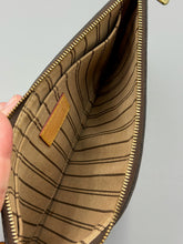 Load image into Gallery viewer, Louis Vuitton Neverfull GM monogram with pouch