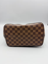 Load image into Gallery viewer, Louis Vuitton Neonoe bucket bag damier with strap