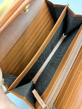 Load image into Gallery viewer, Gucci brown Marmont GG wallet on chain