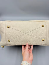 Load image into Gallery viewer, Louis Vuitton Artsy MM empreinte monogram