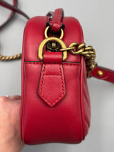 Load image into Gallery viewer, Gucci Camera mini marmont crossbody bag