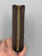 Load image into Gallery viewer, Louis Vuitton Zippy Coin wallet ebene