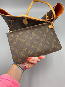 Louis Vuitton Neverfull MM monogram with tangerine with pouch