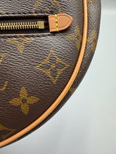Load image into Gallery viewer, Louis Vuitton Loop PM with chain and strap