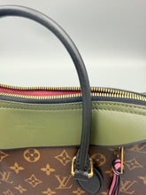 Load image into Gallery viewer, Louis Vuitton Tuileries monogram tote with strap
