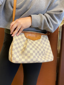 Louis Vuitton Siracusa PM azur crossbody