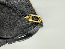 Load image into Gallery viewer, Louis Vuitton Carryall MM black monogram with pouch