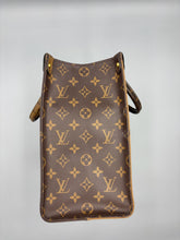 Load image into Gallery viewer, Louis Vuitton ONTHEGO MM reverse monogram