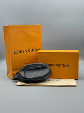 Load image into Gallery viewer, Louis Vuitton Catch it bumbag