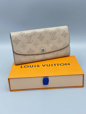 Louis Vuitton Mahina Iris wallet monogram