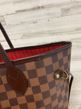 Load image into Gallery viewer, Louis Vuitton Neverfull MM ebene with pouch