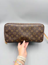 Load image into Gallery viewer, Louis Vuitton Neverfull MM monogram with red interior