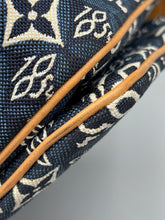 Load image into Gallery viewer, Louis Vuitton 1854 Blue Pochette Metis with strap