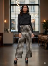Load image into Gallery viewer, Chanel Tweed wide leg pleated pants - size 38