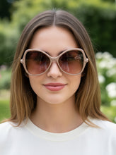 Load image into Gallery viewer, Chloe core sunglasses