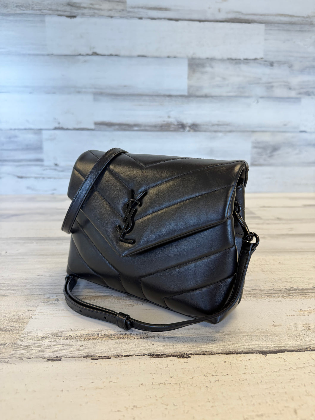 Saint Laurent LouLou Toy Black crossbody