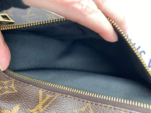 Load image into Gallery viewer, Louis Vuitton Bum Bag monogram