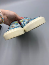Load image into Gallery viewer, Gucco Blooms Slip On Sneakers - size 37.5