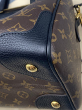 Load image into Gallery viewer, Louis Vuitton Retiro NM monogram with black and strap