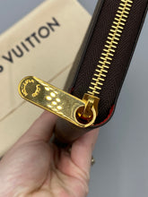 Load image into Gallery viewer, Louis Vuitton Zippy wallet monogram with poppy red