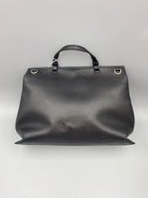 Load image into Gallery viewer, Gucci Black Leather Bamboo Daily Top Handle Bag with strap