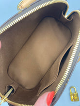 Load image into Gallery viewer, Louis Vuitton Alma BB monogram with strap