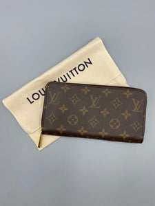 Louis Vuitton Zippy wallet monogram with poppy red