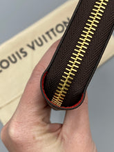 Load image into Gallery viewer, Louis Vuitton Zippy wallet monogram with poppy red