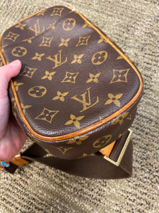 Louis Vuitton Gange sling bag Monogram