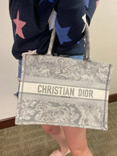 Load image into Gallery viewer, Christian Dior Oblique Medium Book tote